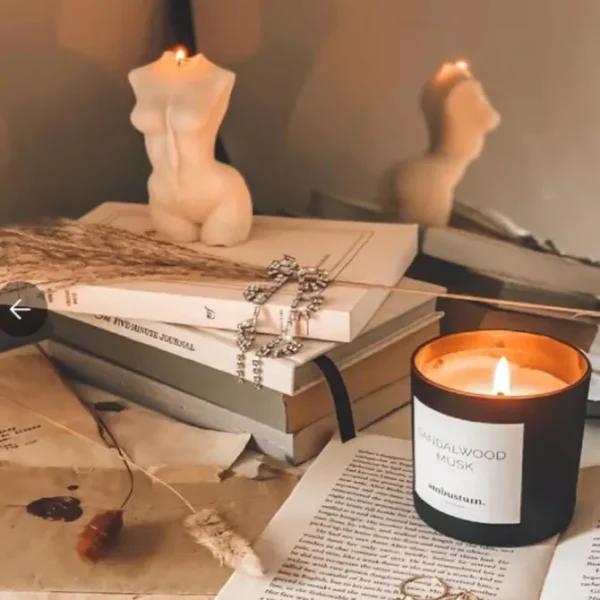 Ambustum Sandlewood Musk Scented Candle
