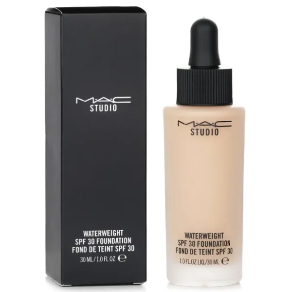 Studio Waterweight Foundation SPF 30